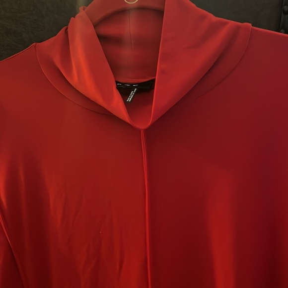 Woman’s DKYN Open Shoulder Top Size XL - Picture 3 of 3